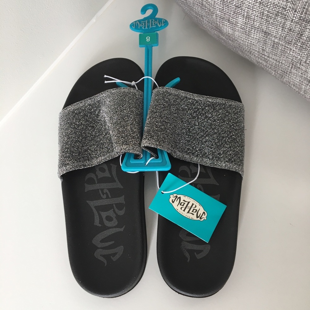 Free Women’s 8 Sandals